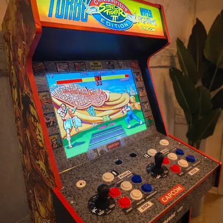 Apartman Gartenwohnung-terrasse-3 Schlafzimmer-85zolltv-arcade