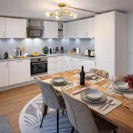 Apartman Gartenwohnung-terrasse-3 Schlafzimmer-85zolltv-arcade *